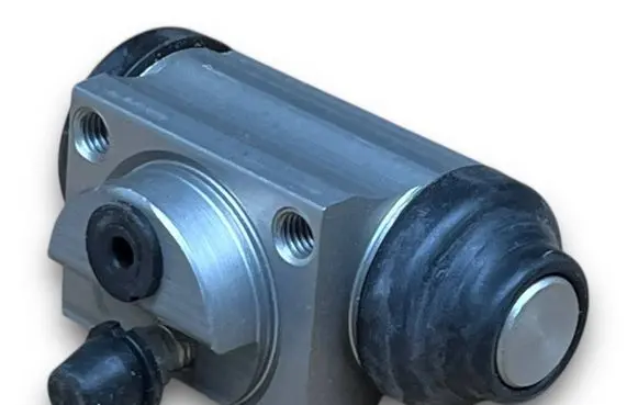 Nissan Micra Master brake cylinder 44100AX600
