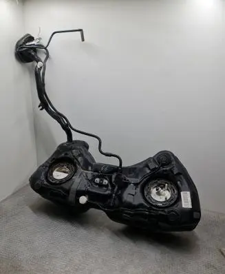 Mercedes-Benz C W204 Fuel tank A2044708401