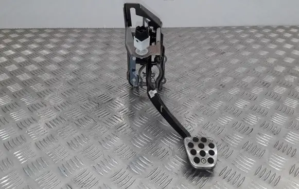 Honda Civic Brake pedal