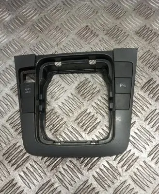 Volkswagen PASSAT B6 Gear shifter surround trim plastic 