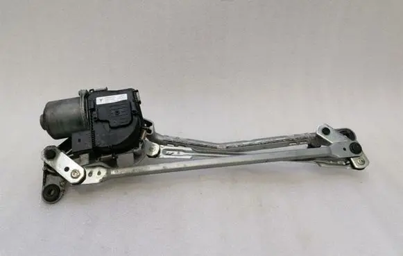 Tesla Model 3 Front wiper linkage and motor 109585599A