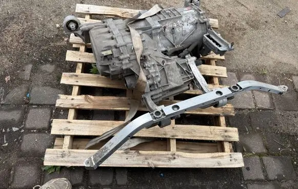 Porsche Taycan 9J1 Electric car motor 9J1901153B