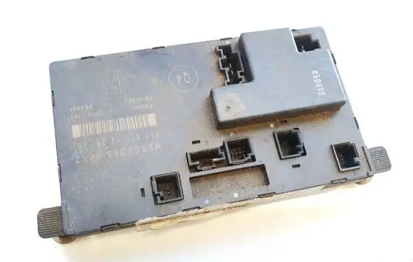 Mercedes-Benz E W211 Door control unit/module 2118701226 00401702
