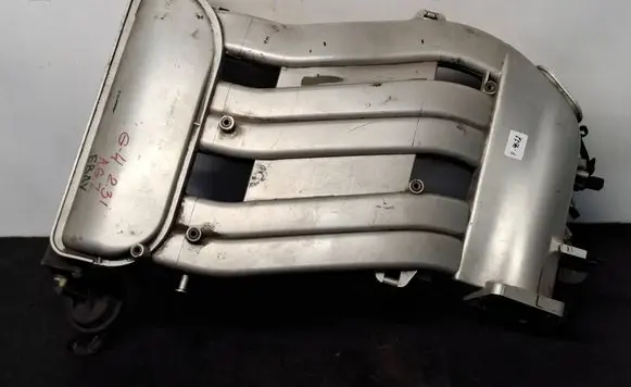 Volkswagen Golf IV Intake manifold 071133203D