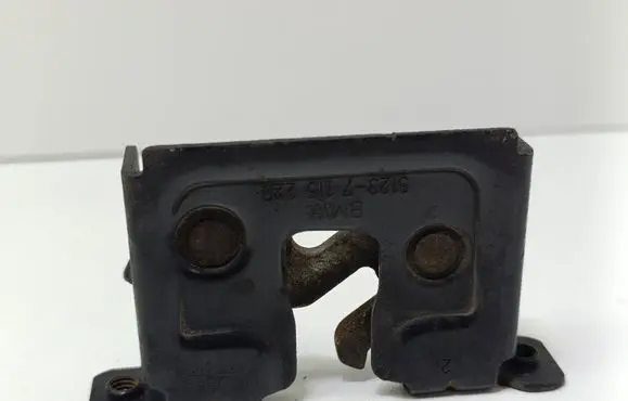 BMW 5 E60 E61 Engine bonnet/hood lock/catch 7115229