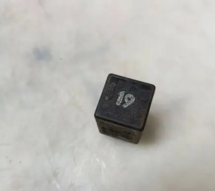 Audi 80 90 S2 B4 Other relay 321955531A 5WK1636