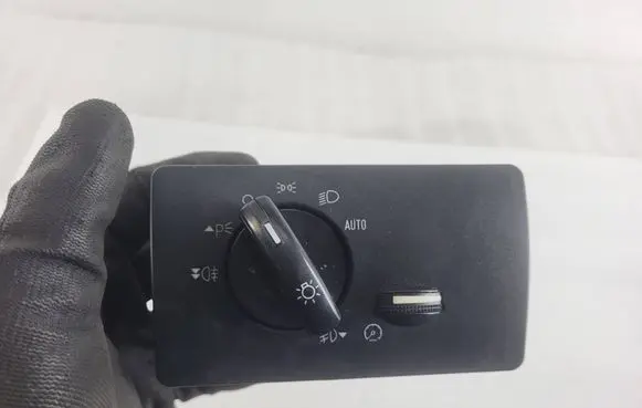 Ford Mondeo Mk III Light switch 4S7T13A024