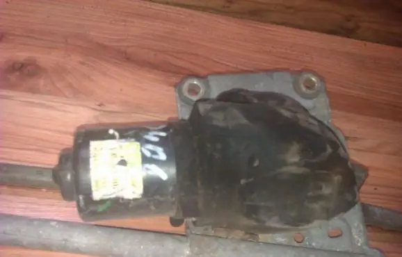 Peugeot 406 Wiper motor