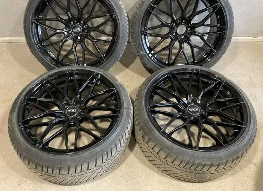 Mercedes-Benz E W214 R20 alloy rim 
