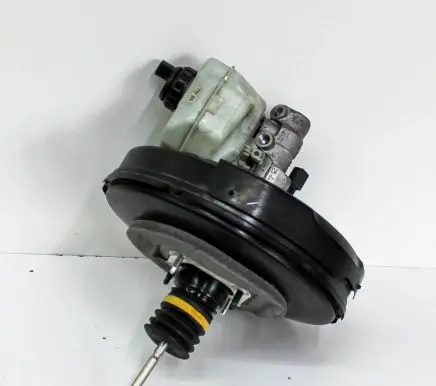 Audi Q3 8U Brake booster 5N1614105M