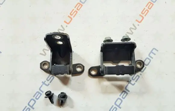 Nissan Rogue Rear door hinge set 824013NA1A 80401JN00A