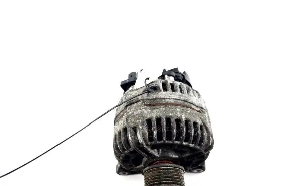 Nissan Qashqai Generator/alternator 0124525140