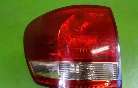 Toyota Avensis T220 Rear/tail lights