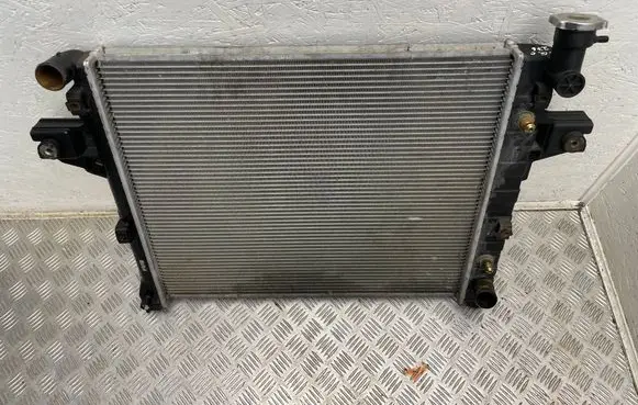 Coolant radiator