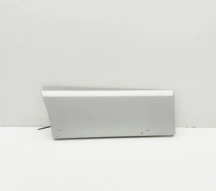 Opel Vivaro Rear fender molding trim 788122765R 788129036R