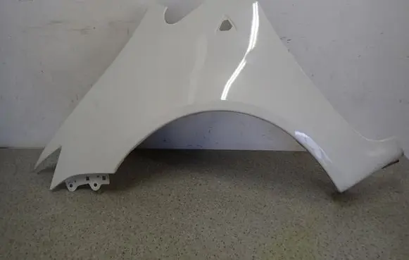 Mitsubishi Colt Fender