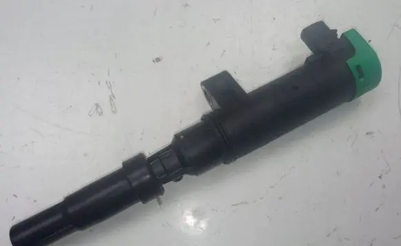 Renault Scenic II - Grand scenic II High voltage ignition coil VALEO21603121-9