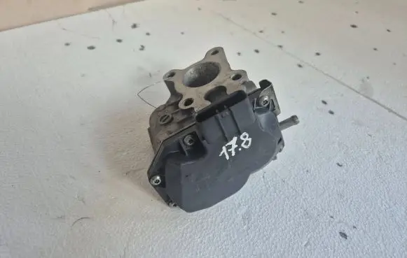 Nissan Navara D40 EGR valve 14710-5X00A