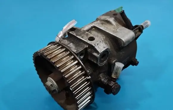 Renault Kangoo I Fuel injection high pressure pump IMPRK1586179