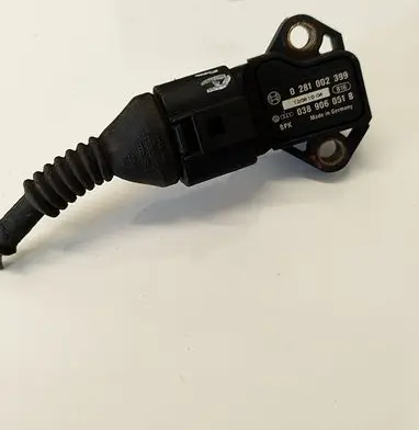 Volkswagen Golf V Air pressure sensor 0281002399