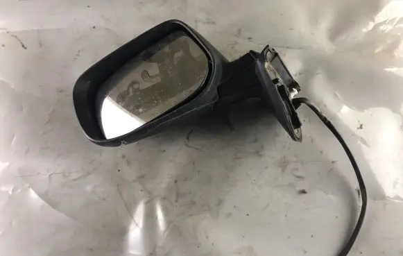 Toyota Auris 150 Front door electric wing mirror 