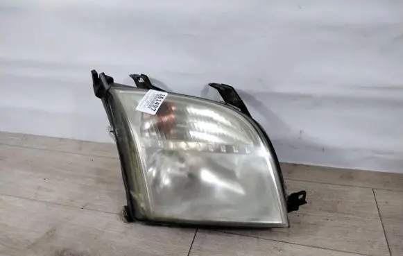 Ford Mondeo Mk III Headlight/headlamp