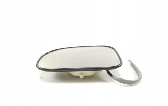 Suzuki Grand Vitara II Wing mirror glass 8476062B10