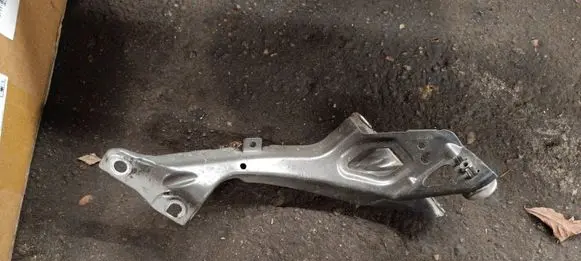 Audi A6 S6 C7 4G Fender mounting bracket 4G0805816