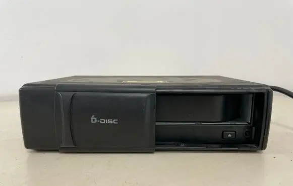 Volkswagen Touareg I CD/DVD changer 7L6035493A