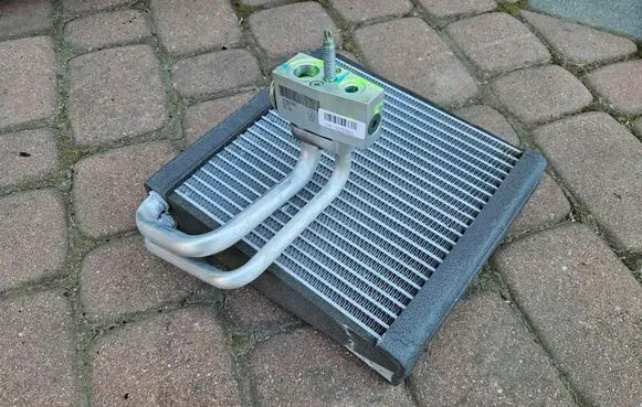 Air conditioning (A/C) radiator (interior)