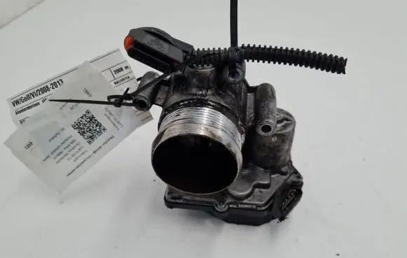 Volkswagen Golf VI Throttle valve 03L128063D