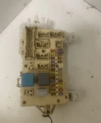 Toyota Corolla Verso E121 Fuse box set 892210F010