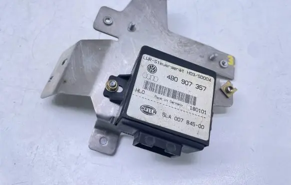 Audi A6 S6 C5 4B Light module LCM 4B0907357 4B1907333
