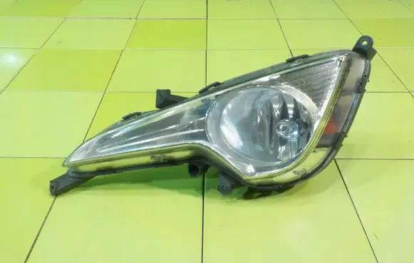 Hyundai i40 Front fog light 922013Z010 XP259