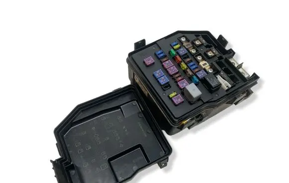 Honda CR-V Fuse box set 08SWYE01