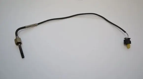 Mercedes-Benz Sprinter W906 Oil temperature sensor A0071537528