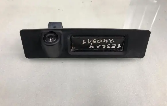 Tesla Model Y Tailgate handle with camera 1095949-00-E
