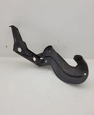 Audi A6 S6 C6 4F Intercooler pipe mounting bracket 4F0145813F