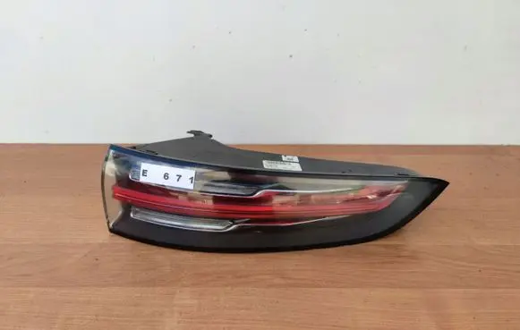 Porsche Cayenne (9Y0 9Y3) Rear/tail lights 9Y0945096B