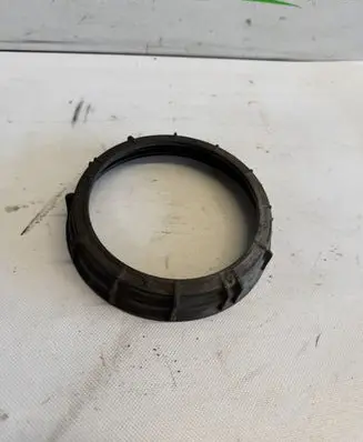 Opel Vivaro In tank fuel pump screw locking ring/nut 