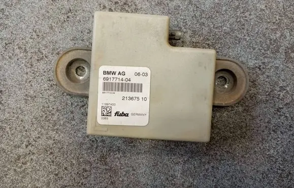 BMW X5 E70 Aerial antenna amplifier 6917714 691771404 21367510