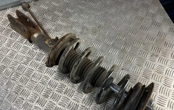 Chevrolet Captiva Front shock absorber with coil spring