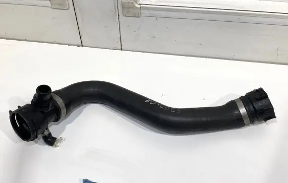 BMW 5 E60 E61 Engine coolant pipe/hose 7525641 PA66GF30 NV32416