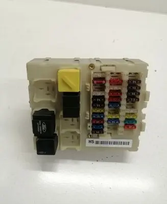 Ford Focus Fuse module 98AG14K150AF