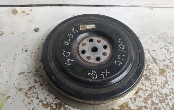 Volvo V40 Crankshaft pulley P31401194