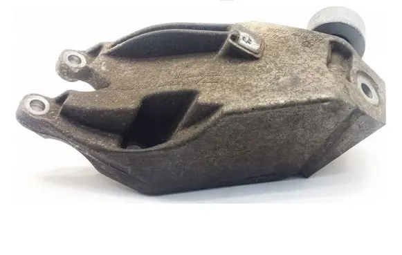 BMW 3 G20 G21 Engine mounting bracket 6864595