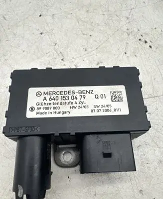 Mercedes-Benz B W245 Glow plug pre-heat relay A6401530479