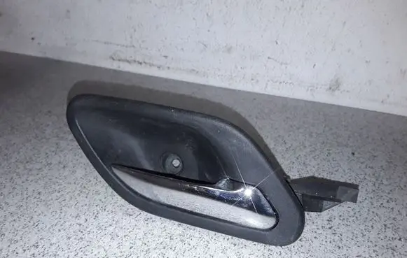 BMW 5 E39 Rear door interior handle 8125514