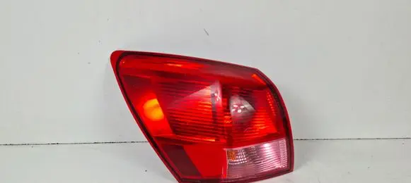 Nissan Qashqai Rear/tail lights 89070311