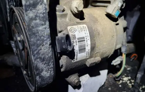 Renault Megane I Air conditioning (A/C) compressor (pump)